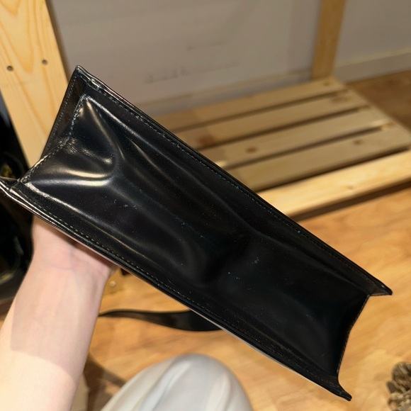 Little Vintage Gucci Handbag - Picture 7 of 8